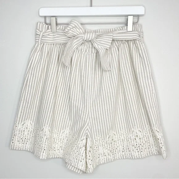 NEW Johnny Was Ciana Paper Waist Shorts Size Medium - Picture 2 of 9